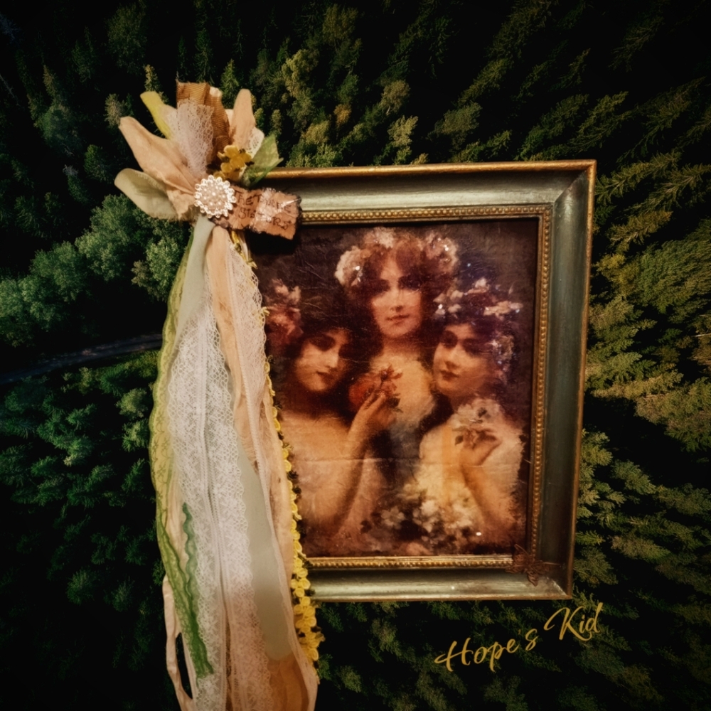 Handmade The Three Sisters